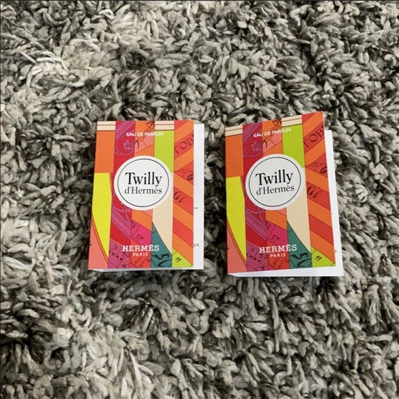 Bundle - Picture 2 of 5